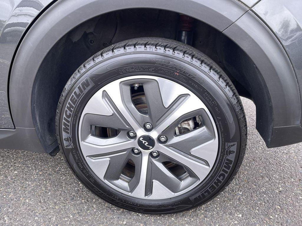 used 2022 Kia Niro EV car, priced at $21,581
