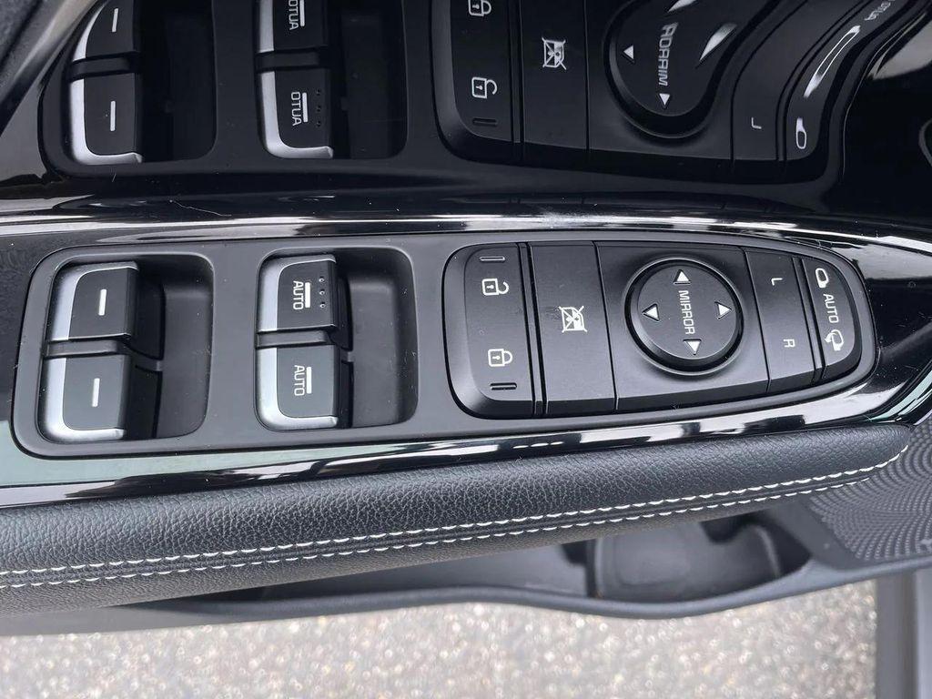 used 2022 Kia Niro EV car, priced at $21,581