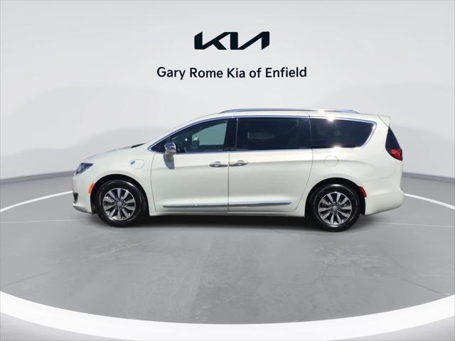 used 2020 Chrysler Pacifica Hybrid car, priced at $30,363