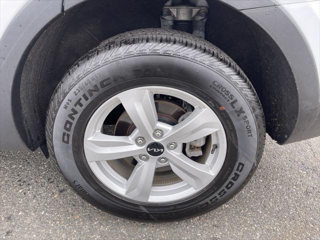 used 2023 Kia Sorento car, priced at $25,983