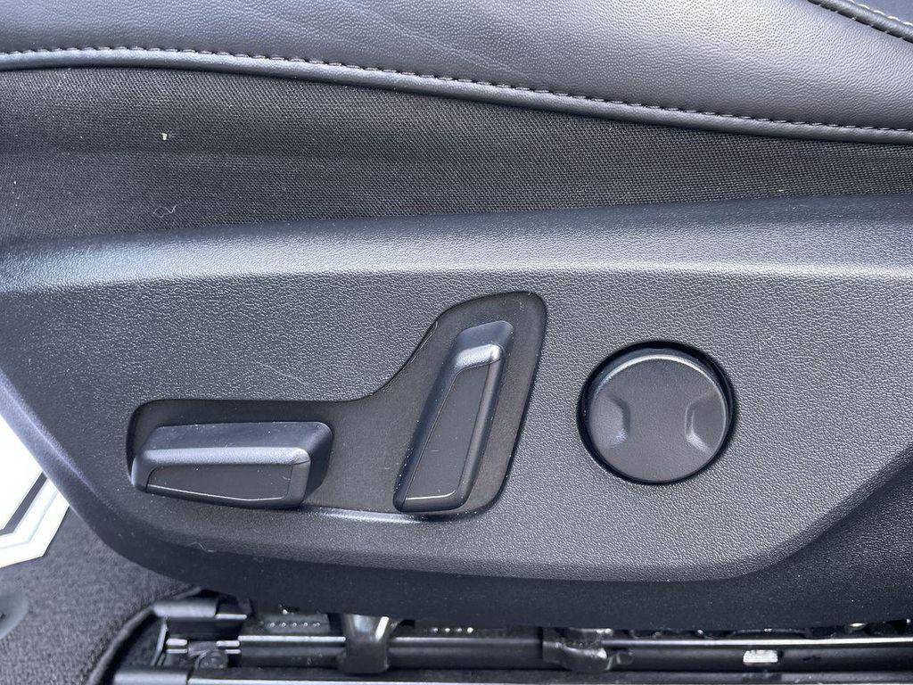 used 2023 Kia EV6 car, priced at $26,804