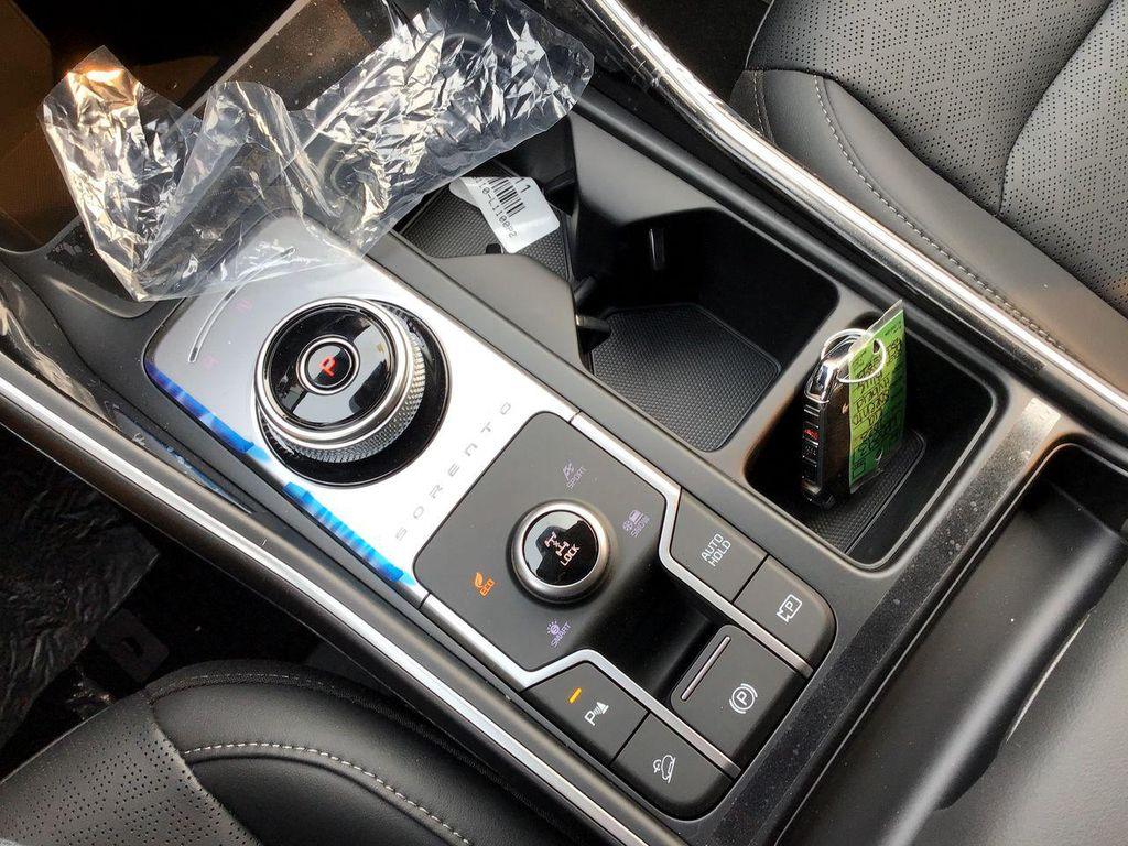 used 2023 Kia Sorento Hybrid car, priced at $29,983
