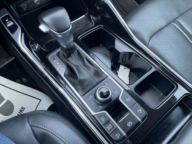 used 2022 Kia Sorento car, priced at $26,982