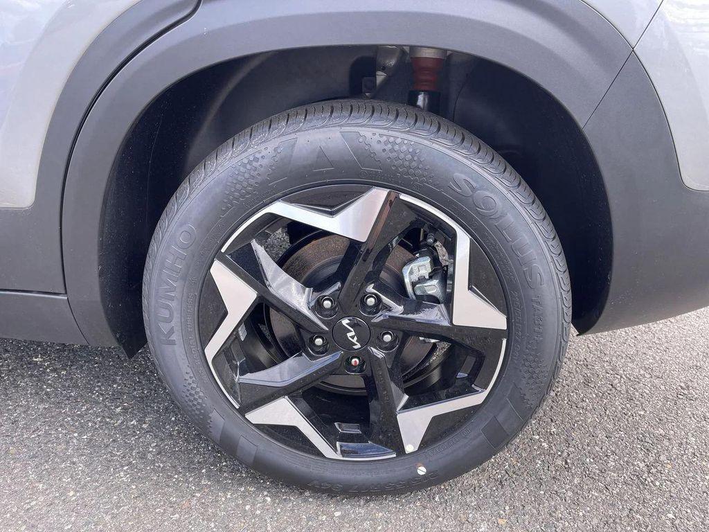 new 2025 Kia Seltos car, priced at $30,775