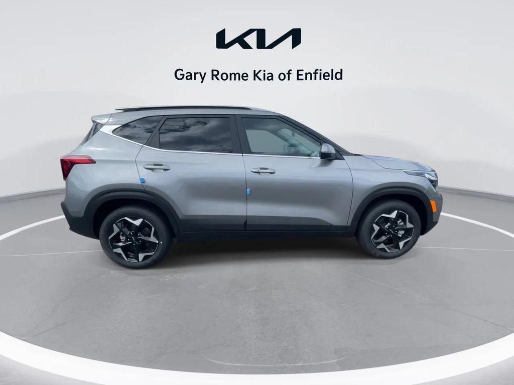 new 2025 Kia Seltos car, priced at $30,775