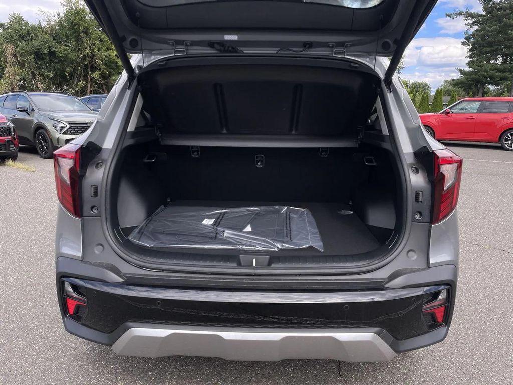 new 2025 Kia Seltos car, priced at $30,775