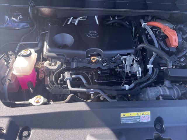 used 2020 Toyota Highlander Hybrid car, priced at $32,980