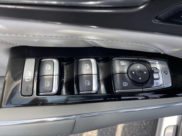 used 2022 Kia Sorento Plug-In Hybrid car, priced at $36,982