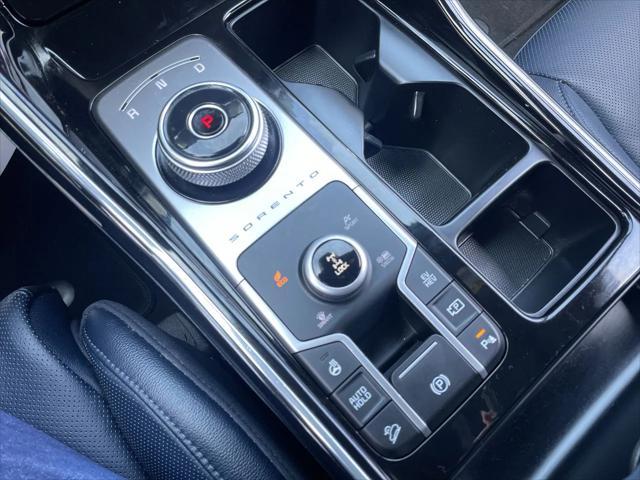 used 2022 Kia Sorento Plug-In Hybrid car, priced at $36,982