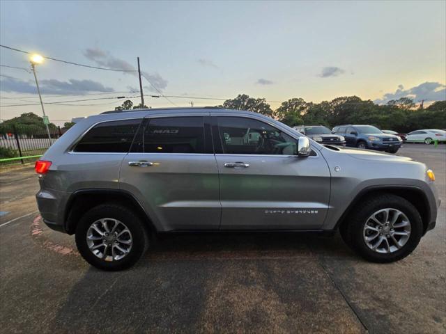 used 2015 Jeep Grand Cherokee car, priced at $17,498