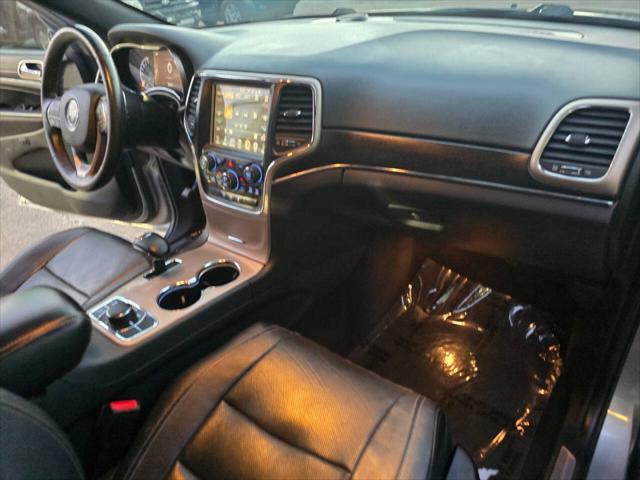 used 2015 Jeep Grand Cherokee car, priced at $17,498