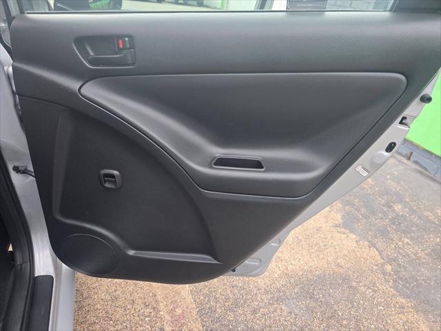 used 2007 Toyota Matrix car, priced at $7,299