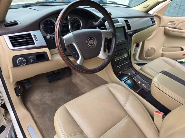 used 2009 Cadillac Escalade car, priced at $16,799