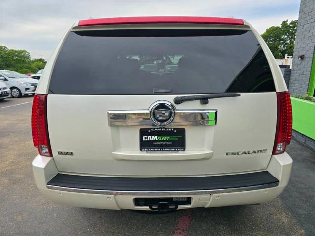 used 2009 Cadillac Escalade car, priced at $16,799