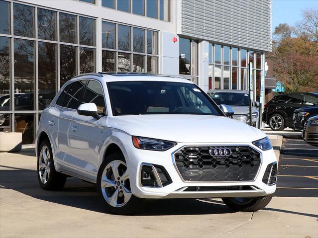 new 2025 Audi Q5 car, priced at $58,175