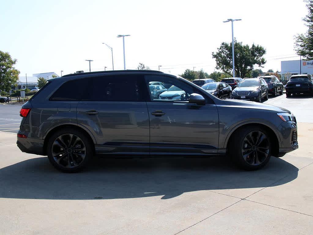new 2026 Audi Q7 car, priced at $78,295