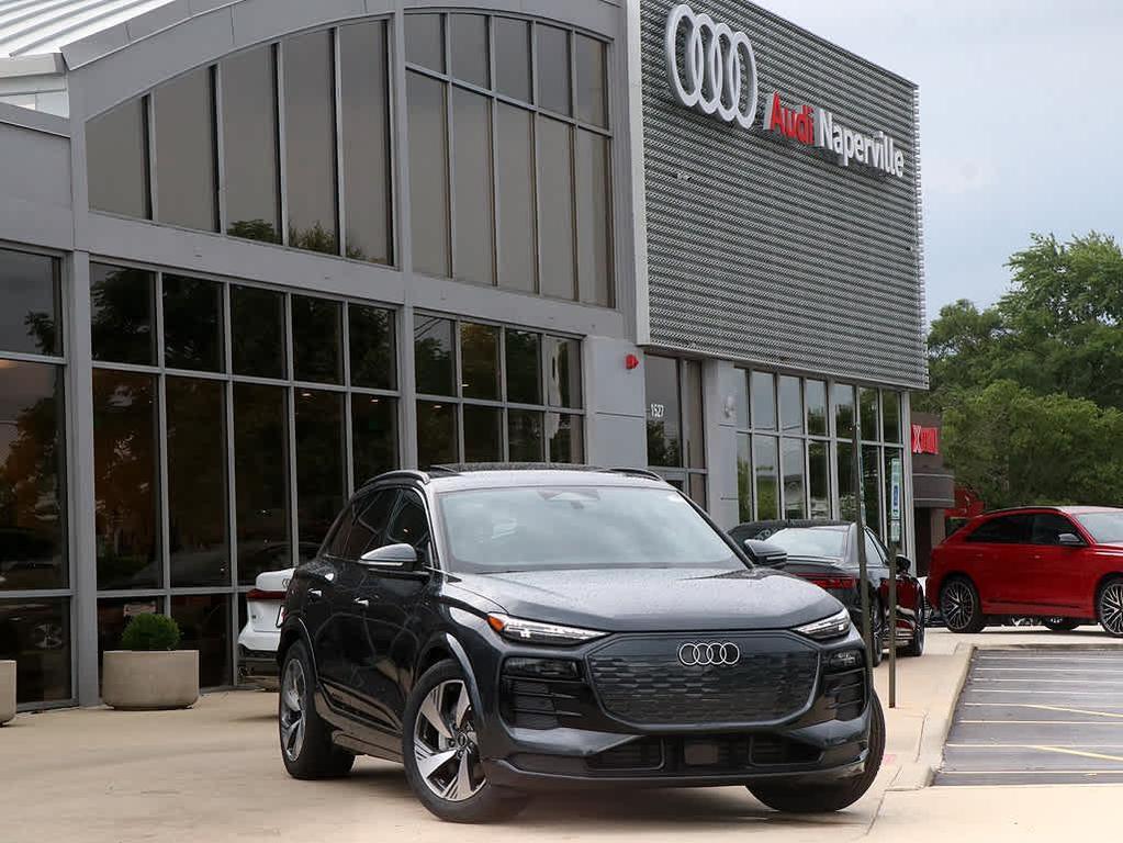 new 2025 Audi Q6 e-tron car, priced at $72,713