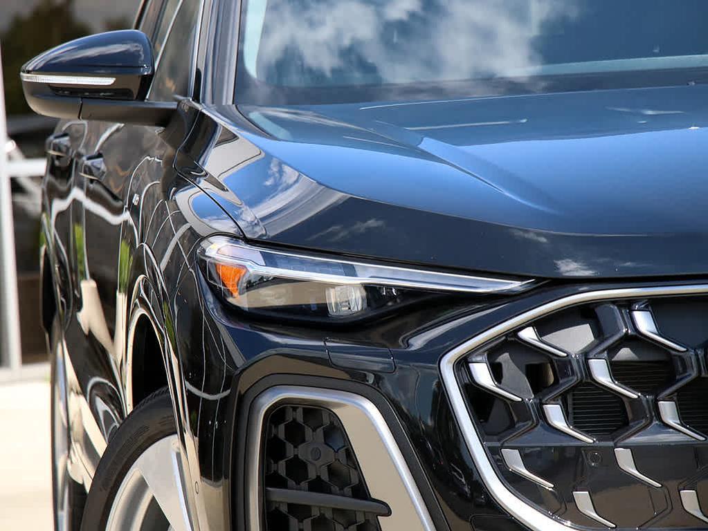 new 2025 Audi Q5 Sportback car, priced at $60,028