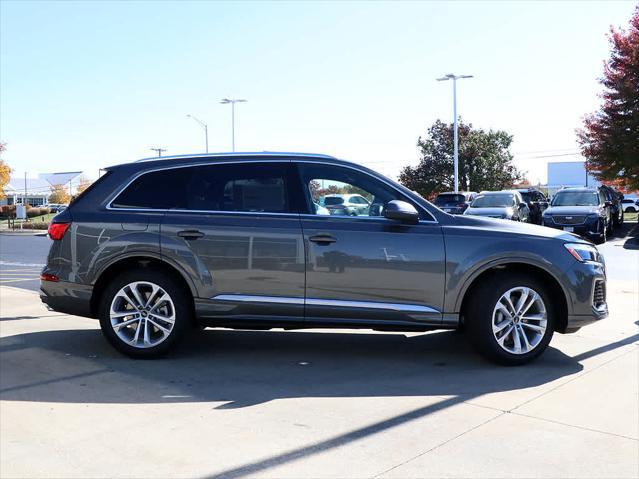 new 2025 Audi Q7 car, priced at $66,500