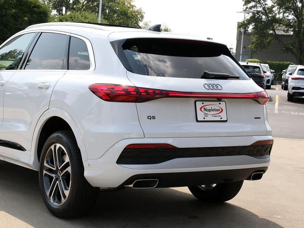new 2025 Audi Q5 car, priced at $55,348