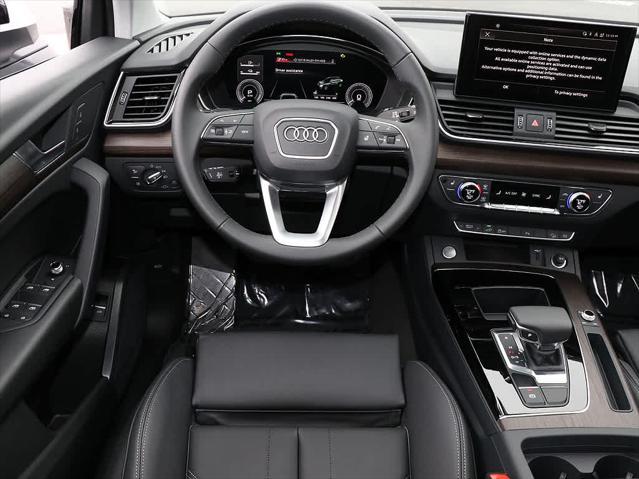 new 2025 Audi Q5 car, priced at $62,475