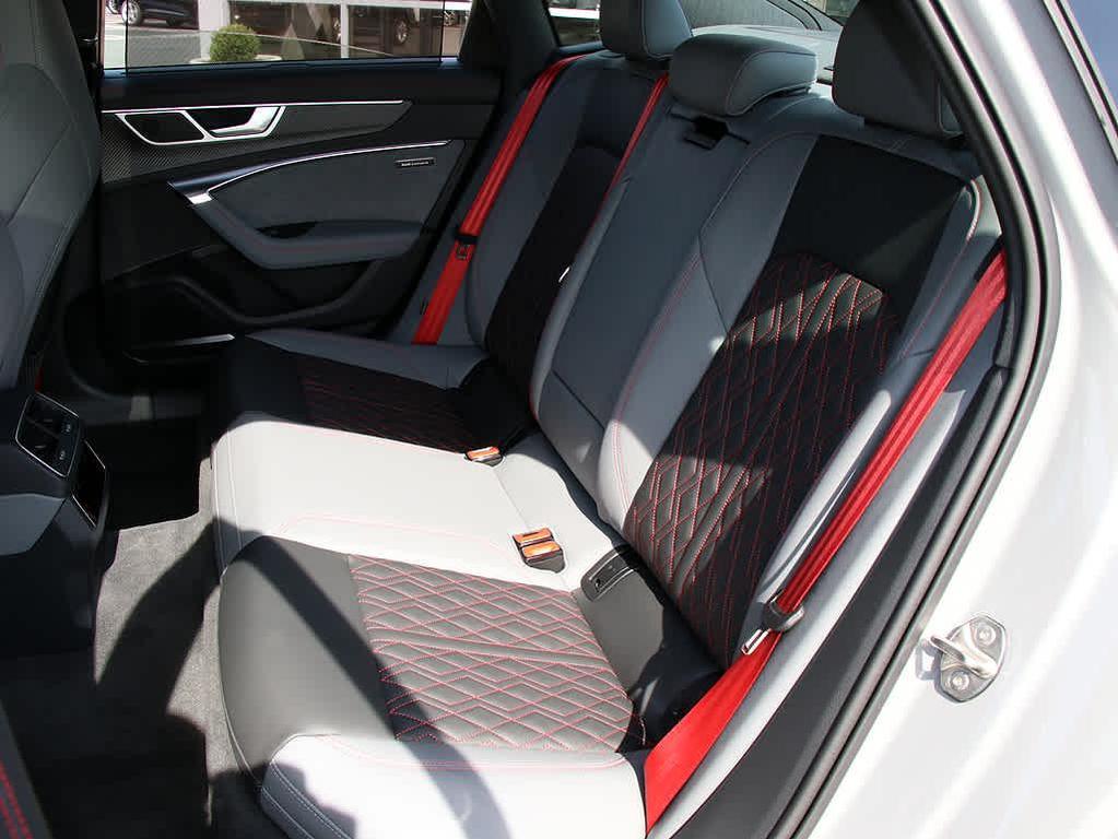 new 2025 Audi S6 car, priced at $91,157