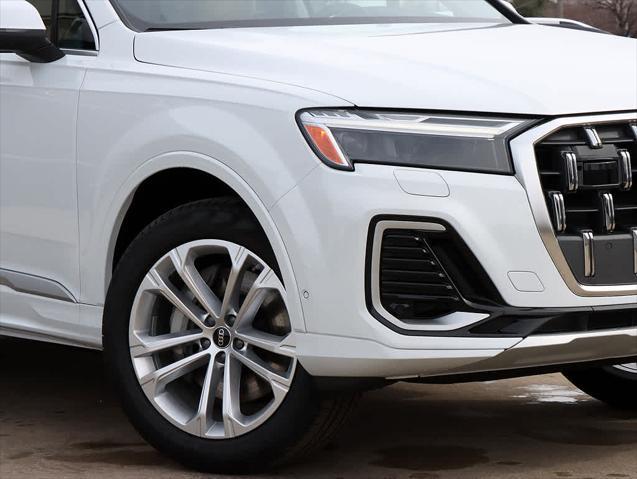 new 2025 Audi Q7 car, priced at $70,350