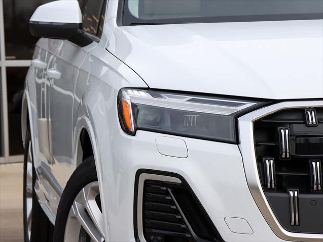 new 2025 Audi Q7 car, priced at $70,350