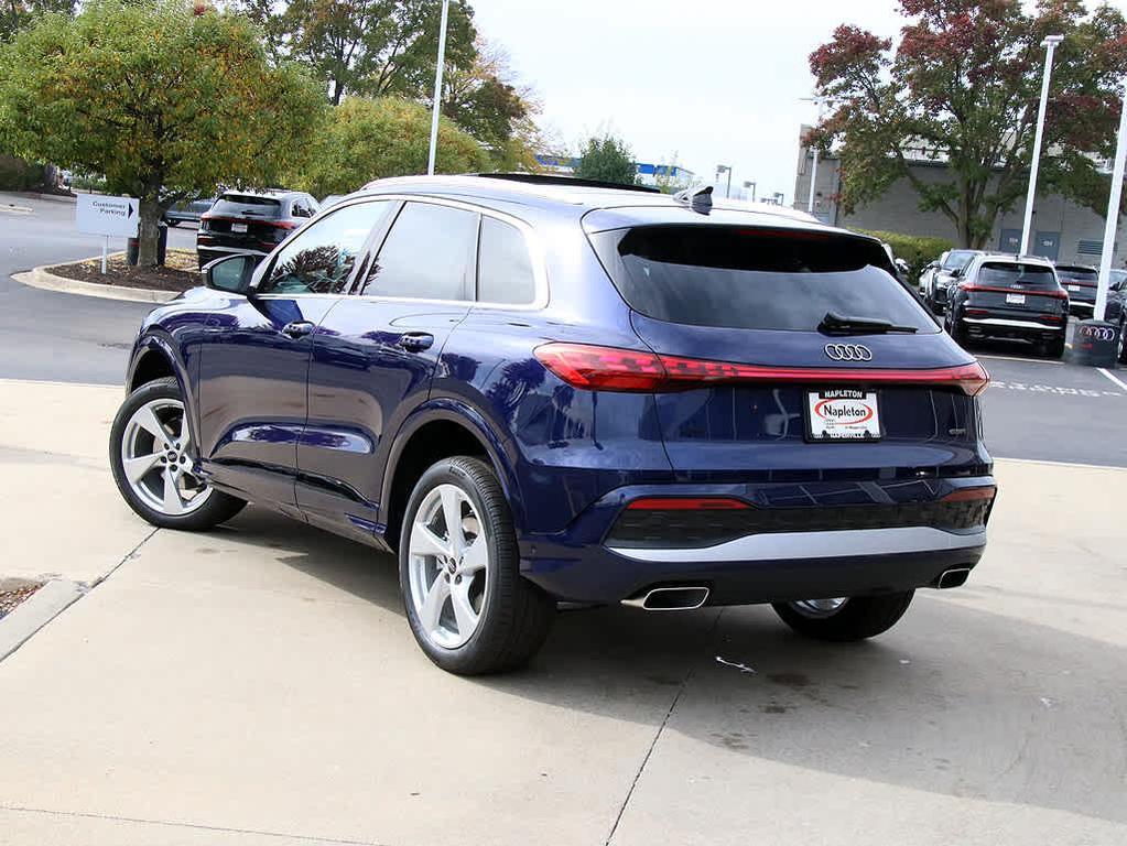 new 2025 Audi Q5 car, priced at $55,862