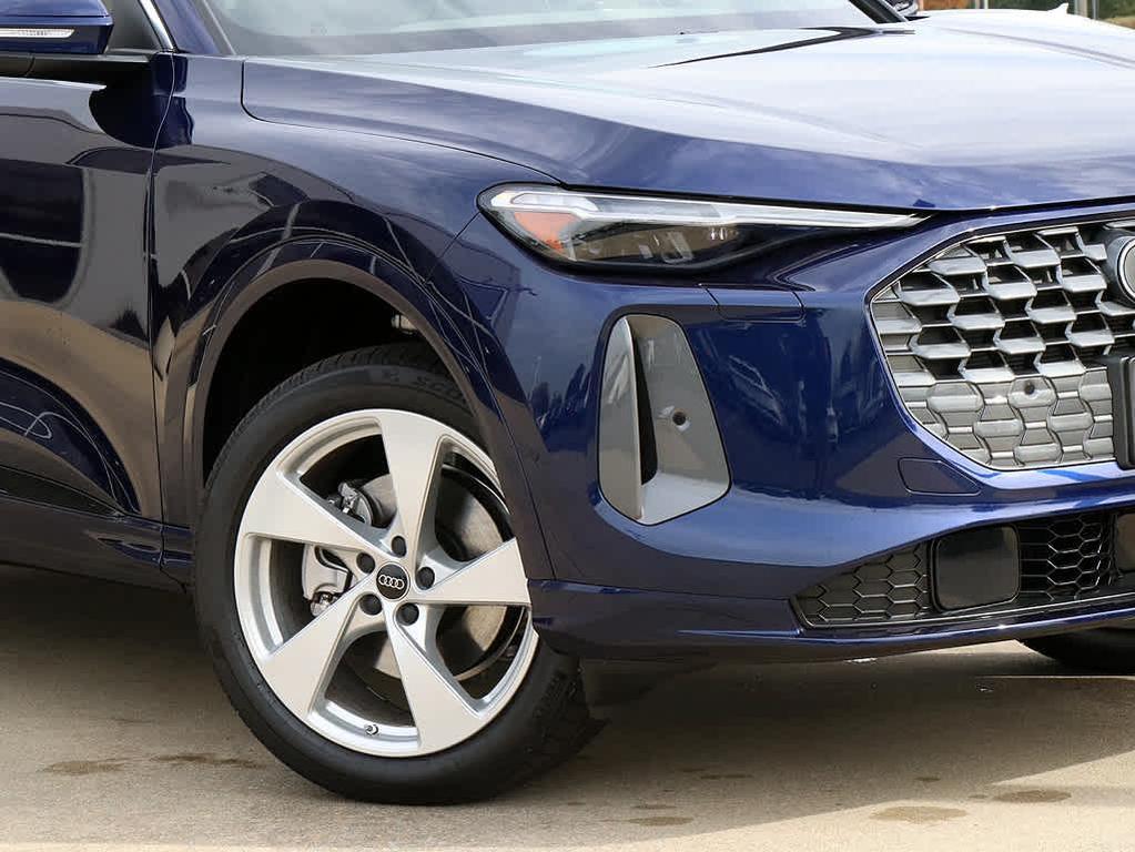 new 2025 Audi Q5 car, priced at $55,862