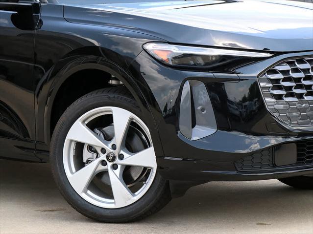 new 2025 Audi Q5 car, priced at $61,680