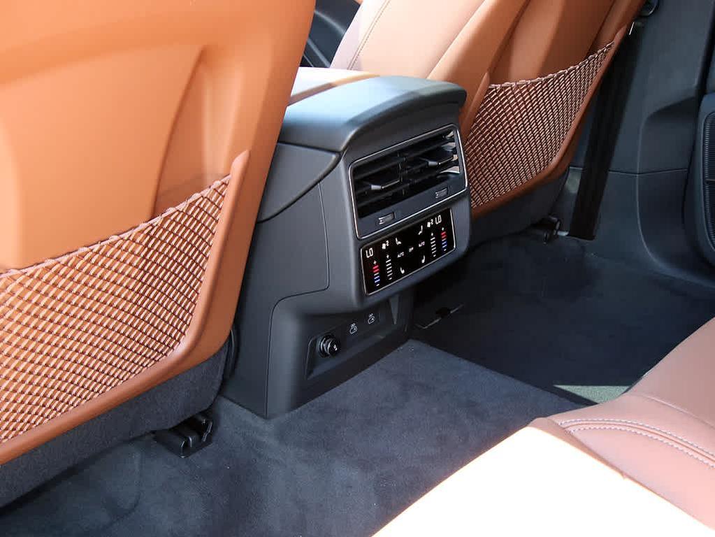 new 2025 Audi Q8 car, priced at $82,379