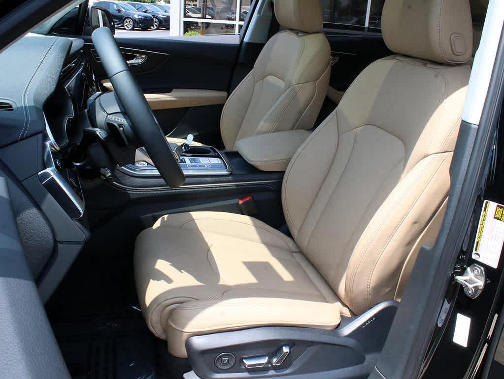 new 2025 Audi Q7 car, priced at $83,750