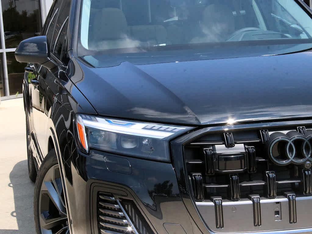 new 2025 Audi Q7 car, priced at $83,750