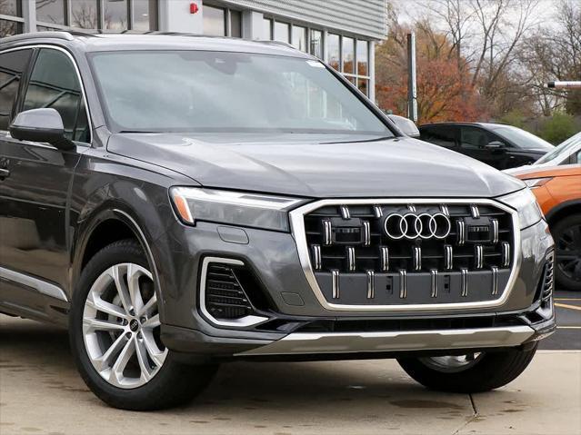 new 2025 Audi Q7 car, priced at $75,890