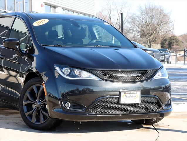 used 2019 Chrysler Pacifica car, priced at $17,991