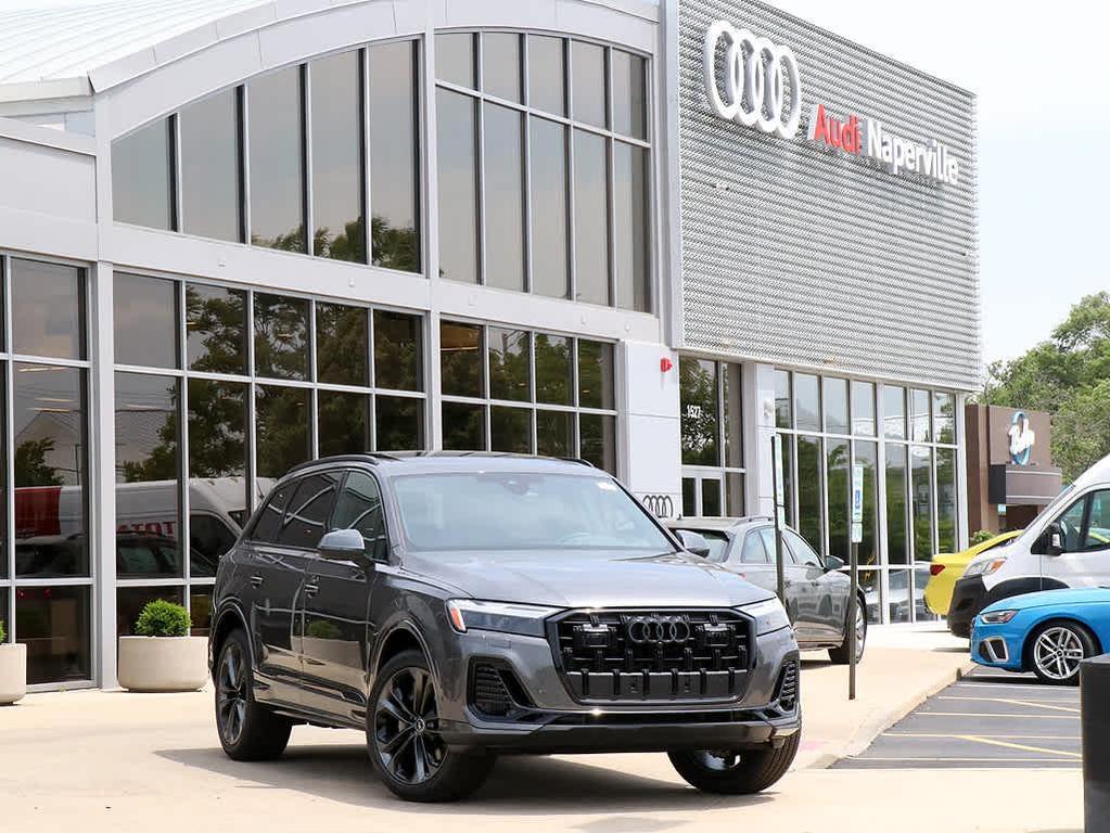 new 2025 Audi Q7 car, priced at $77,750