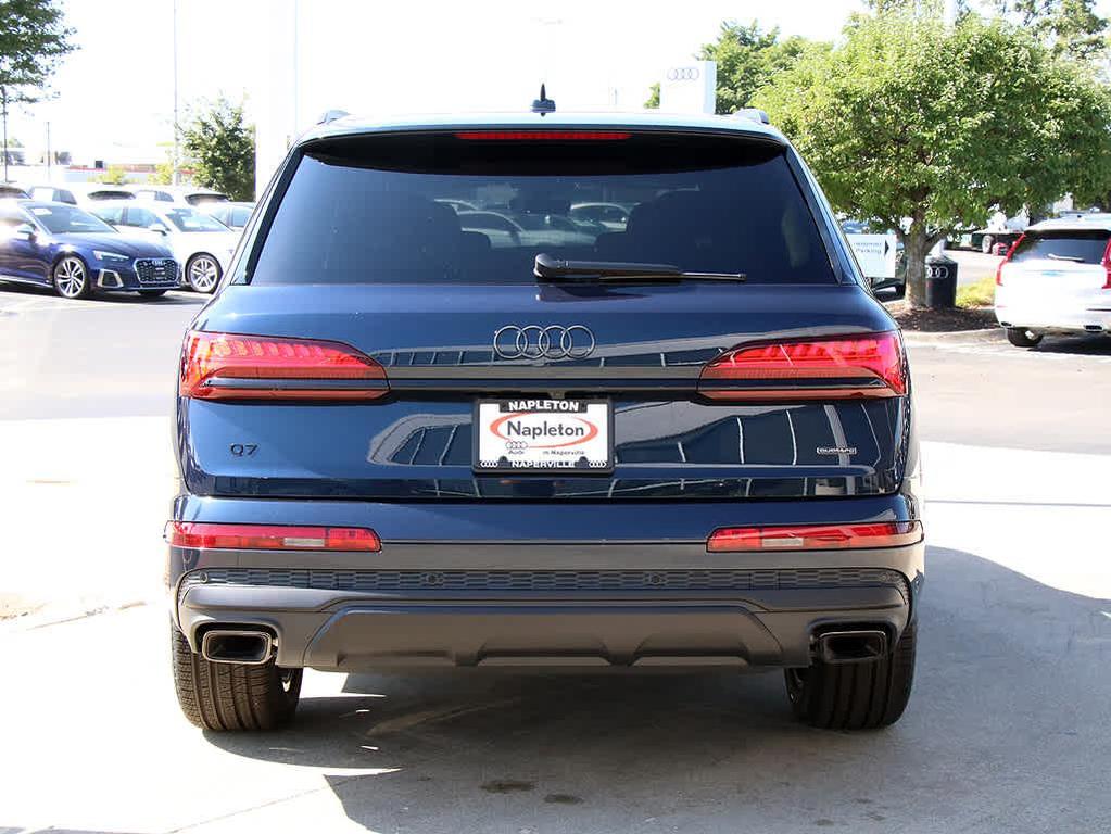 new 2025 Audi Q7 car, priced at $67,113