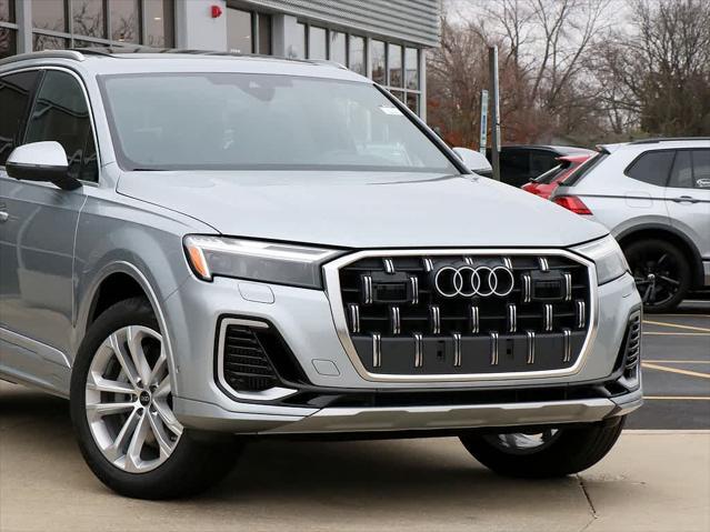 new 2025 Audi Q7 car, priced at $75,740