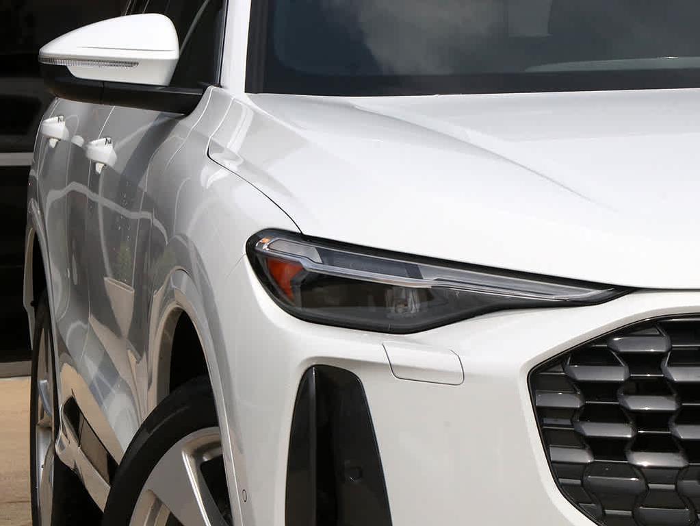 new 2025 Audi Q5 car, priced at $58,725
