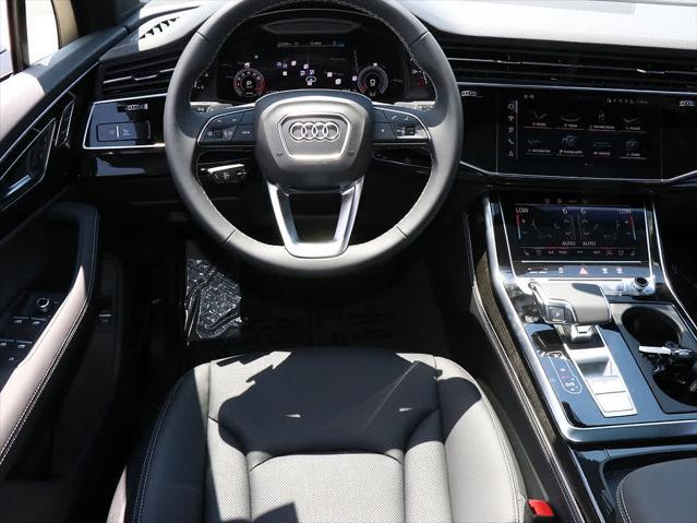 new 2025 Audi Q7 car, priced at $77,450
