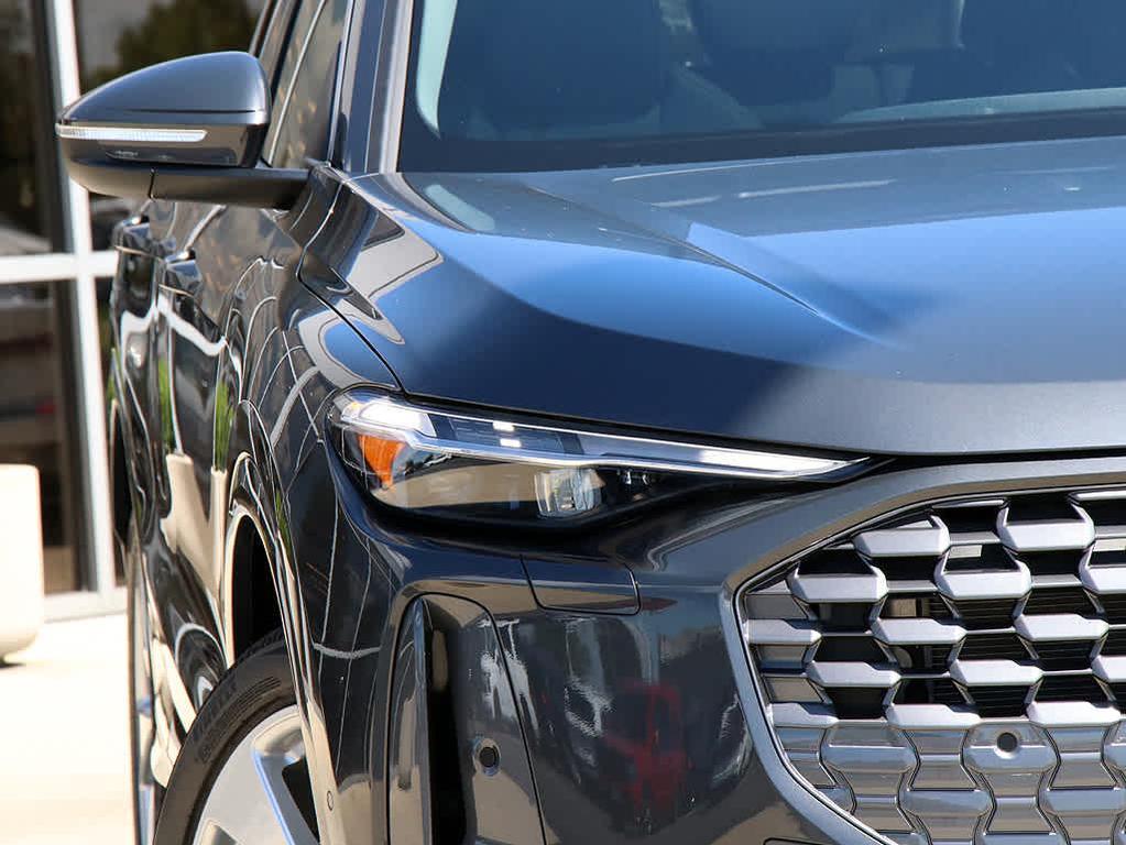 new 2025 Audi Q5 car, priced at $59,348