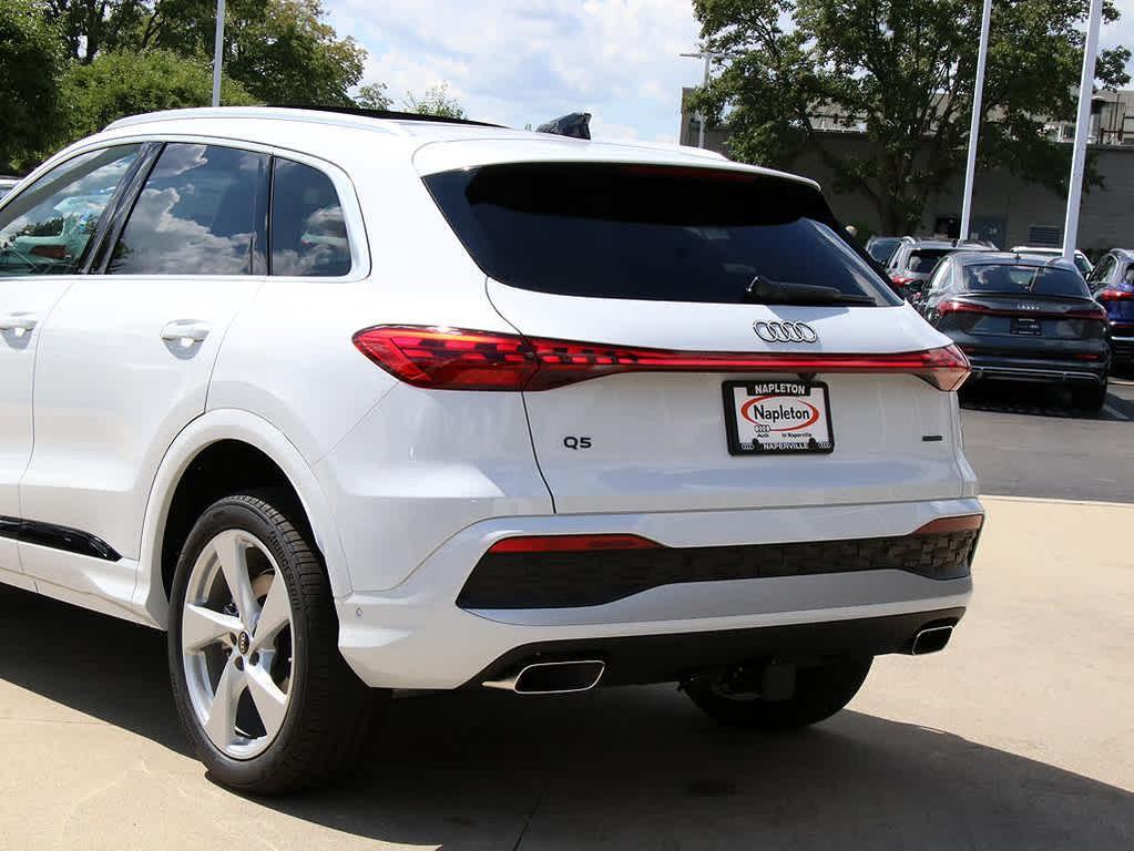 new 2025 Audi Q5 car, priced at $59,348