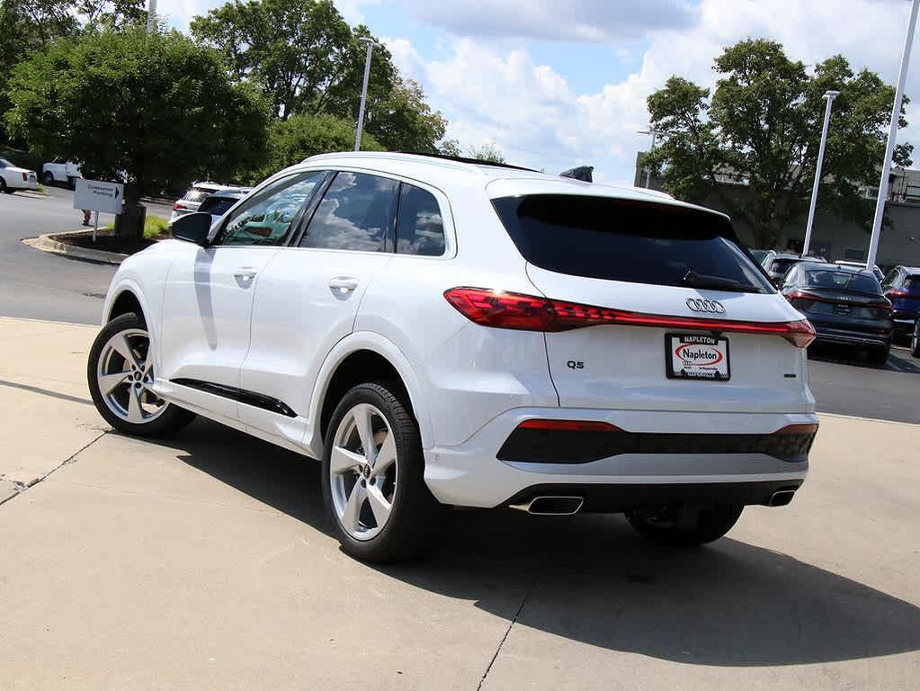 new 2025 Audi Q5 car, priced at $59,348
