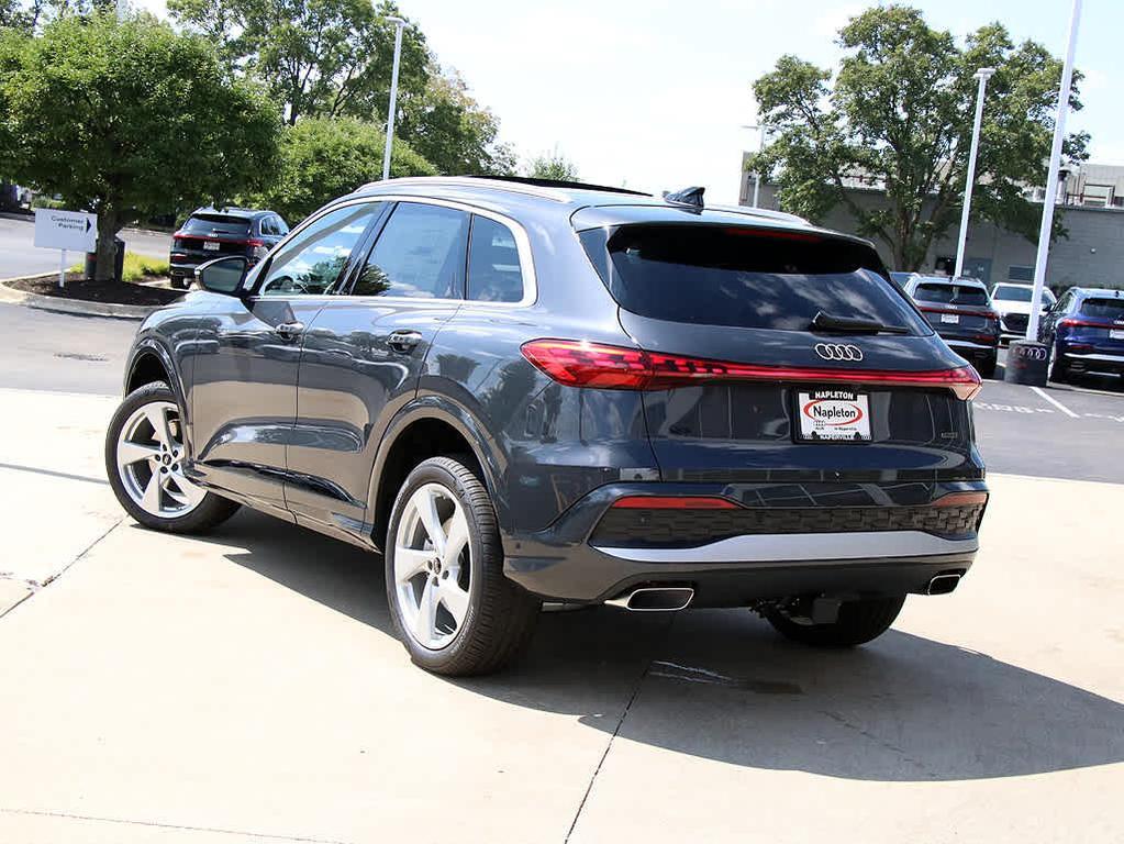 new 2025 Audi Q5 car, priced at $59,348