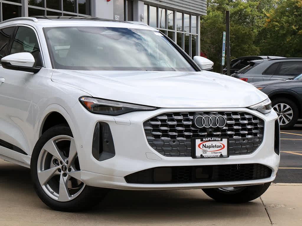 new 2025 Audi Q5 car, priced at $59,348