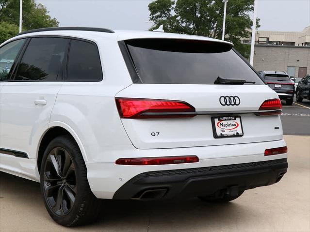 new 2025 Audi Q7 car, priced at $77,450