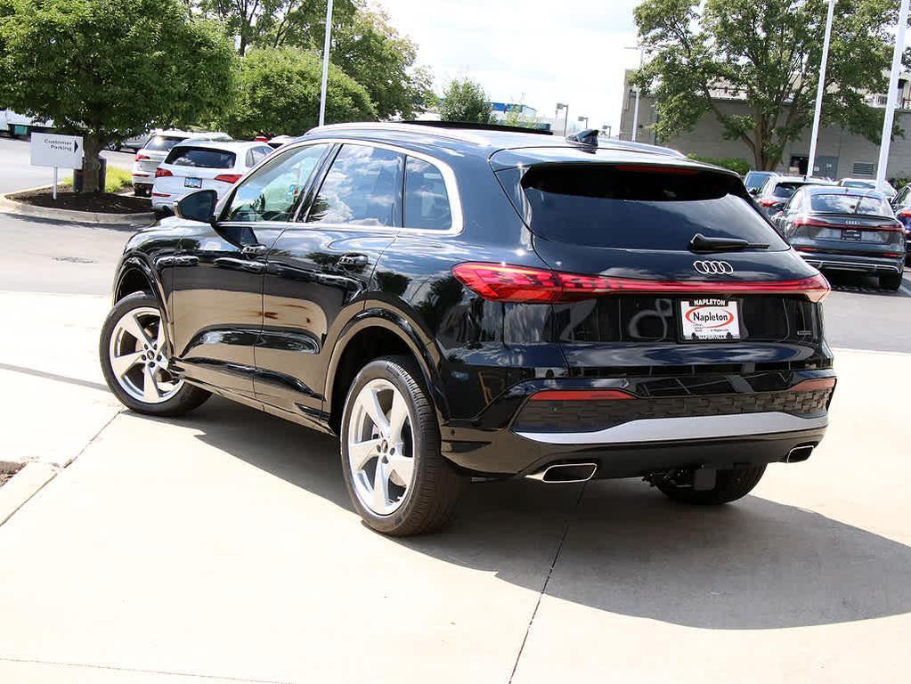 new 2025 Audi Q5 car, priced at $59,348