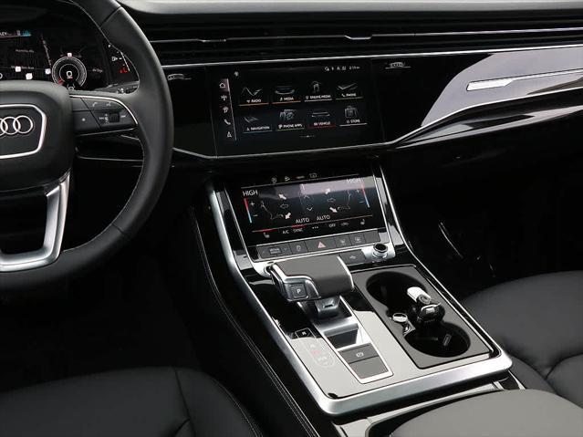 new 2025 Audi Q7 car, priced at $69,530