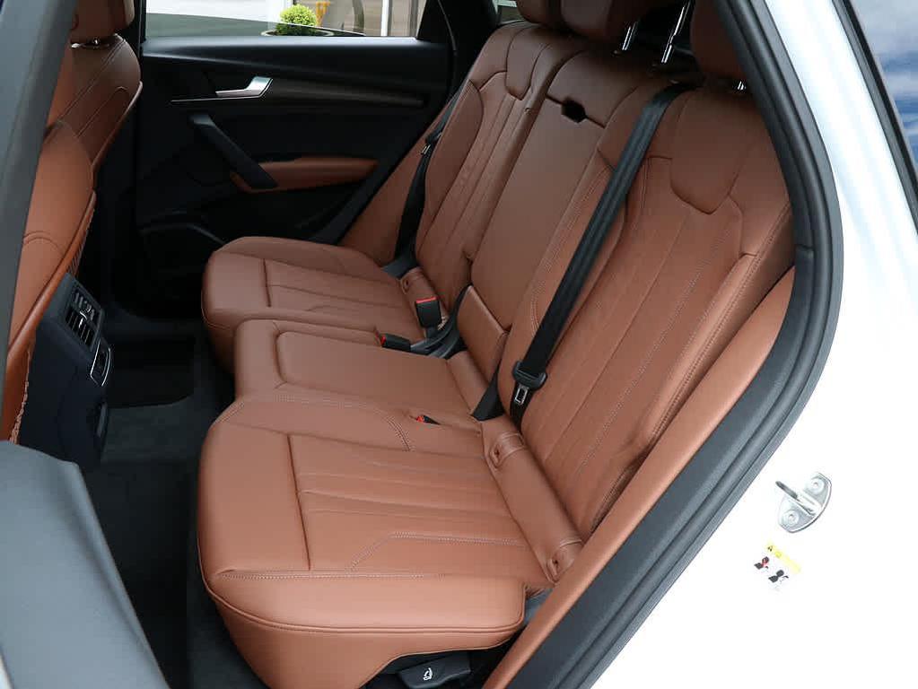 new 2025 Audi Q5 car, priced at $69,475
